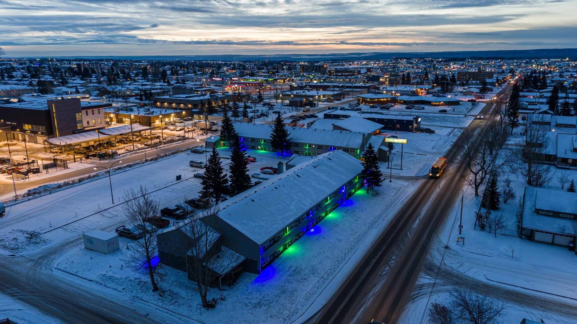 Northern Lights Inn Fort St. John Экстерьер фото